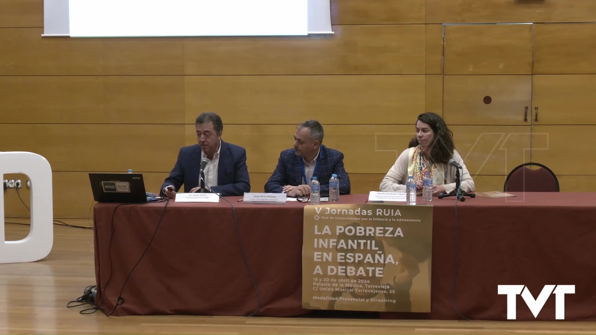 La pobreza infantil en España, a debate - V Jornadas RUIA - Primera Mesa Redonda